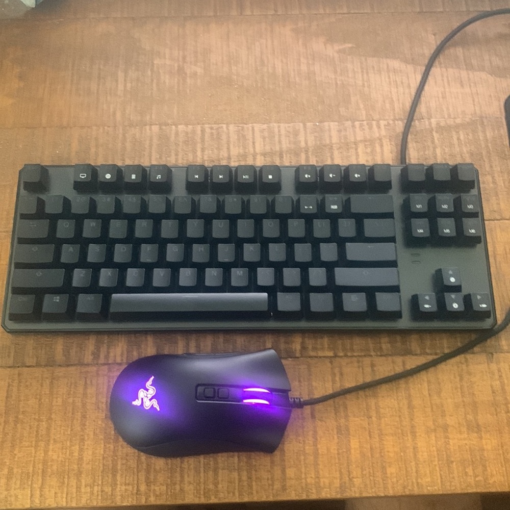 TECWARE PHANTOM RGB MECHANICAL KEYBOARD WITH RAZER DEATHADDER V2 (SOLD TOGETHER)